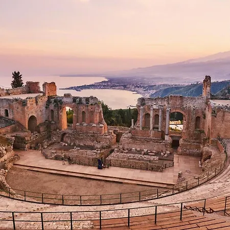 Villa Taormina 5 Stars - 5 Minutes From The Riposto